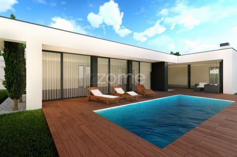 Property ID: ZMPT555678 Land with 531 M2 for Individual House Gondiães, Vila Verde Architecture design approved with the following details; - Deployment area 205 M2 - Total construction area 389 M2 - Balcony and porch areas 41 M2 - Pool area 13.65 M2...