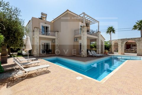 See this exceptional duplex apartment for sale in Nopigia, Kissamos, Chania. ideal 2 story apartment with 91 sqms of living space featuring 2 bedrooms and 2 bathrooms which include a shower and bathtub. Endless hours of swimming in the crystal waters...