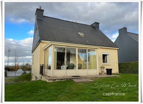 Dpt Morbihan (56), à vendre NOYAL PONTIVY maison P6 de 100 m² - Terrain de 1 000,00 m² - Plain pied