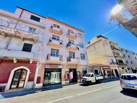 For sale in Olbia Very central apartment on the second floor without lift. A few steps from the Basilica of San Simplicio, the property is spread over one level, and is divided into a comfortable square-shaped entrance which leads to the eat-in kitch...