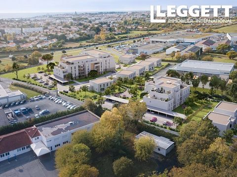A18903CWI17 - LES HAUTS DE ROYAN - Completion for first quarter of 2025 A new real estate project in ROYAN! A completely redesigned block to offer its residents a pleasant living environment in bright, comfortable homes surrounded by greenery. This n...