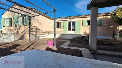 Gard (30), à vendre dans le très joli village de Potelières, proche de la ville toursistique de St Ambroix, en nouveauté et en exclusivité, cette magnifique maison de plain pied de type T6 de 100 m². La maison est en excellent état général et offre d...