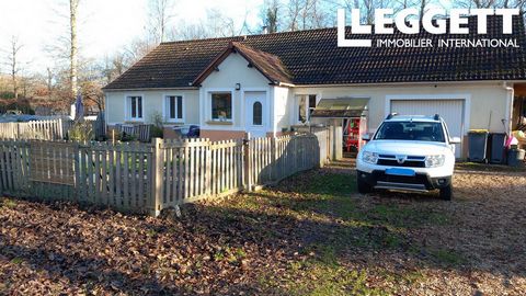 A26004CAS27 - Built in 2008, this house is surrounded by a good sized garden and tree-lined roads. It benefits from an open kitchen and living space so ideal for sharing and socialising. The heat pump is used very little in winter as the wood burning...