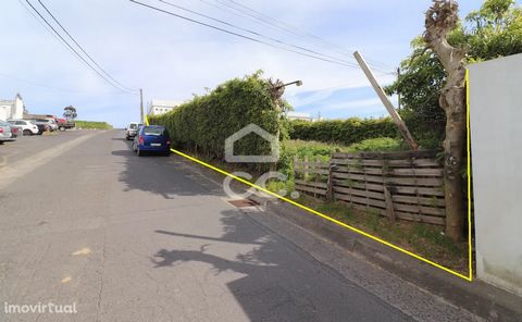 Rustic land with 2,300.00 m2 25 Meters Front Construction Feasibility Guarantee Documentation Ponta Garça Parish Center Sea View Ponta Garça is a rural parish, Azorean, in the municipality of Vila Franca do Campo, with 31.38 km² of area and 3 547 inh...