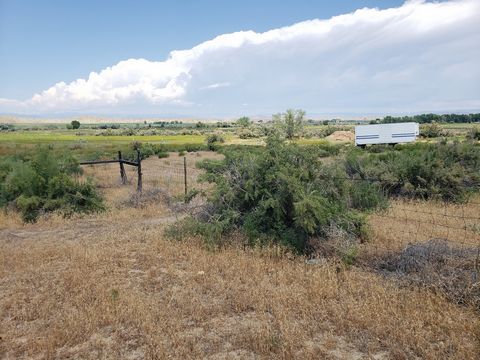 MAJOR PRICE REDUCTION! 2.43 acres on Redwash Road, only 5.5 miles from Highway 40 and only 20 minutes from Vernal, Utah. The property is located 6 miles from Jensen, Utah. There are panoramic views of the hills and mountains, and water and power are ...
