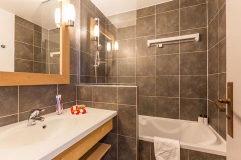 The Pierre & Vacances Aconit Residence is a lively resort and has direct access to the slopes. Close to shops, services, ski lifts and sports equipment. A recently refurbished residence with comfortable and spacious self-catering ski apartments. Some...