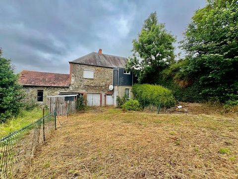 Verkauf Haus 64m² Pont Hébert (50880) Nur bei Romain Propriétés Privées - In der Nähe aller Annehmlichkeiten und des Stadtzentrums von Saint Lo. - Ideal für Anleger - Traditionelles Haus, das komplett renoviert werden muss. Anwesen mit 6 Zimmern, von...