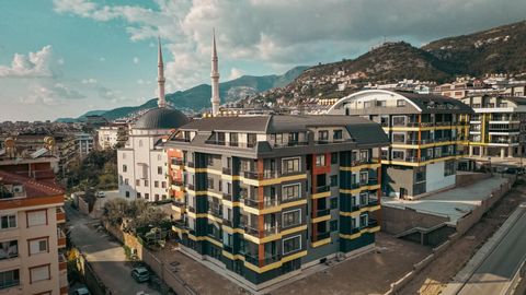 Appartement in een complex met een rijke infrastructuur Welkom in de wereld van elegantie en comfort! Dit luxe appartement in een modern complex in Alanya wacht op zijn nieuwe eigenaar. Het appartement ligt op slechts 800 meter van de zee en biedt ee...