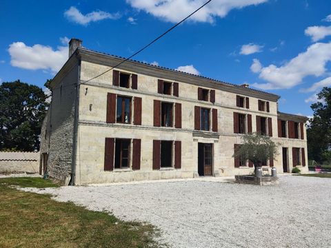 Beautifully renovated 6 bedroom (45, 32, 21, 46 and 22m²) stone built house on 3 floors, set on 3.5 acres flat land with no near neighbours. The land is ideal for keeping animals as there are two large fields, and being self sufficient and has many f...