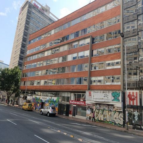 Einzigartige Gelegenheit! Büro zu verkaufen im Bogotá International Center Auf der Suche nach einem authentischen Ort im Herzen von Bogotá? Dieses Büro im klassischen Stil aus dem Jahr 1979 befindet sich im prestigeträchtigen Internationalen Zentrum,...