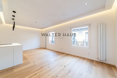 Discover this beautiful 96 m² exterior apartment completely renovated, designed for those who value design, comfort and high quality materials. Every corner of this home has been designed with attention to detail, creating a modern and cozy atmospher...