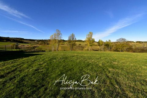 SPECIAL INVESTISSEURS!!! Alicja Bak vous présente : situé dans un secteur paisible à proximité de Castelnaudary et Bram , ce terrain à bâtir offre une opportunité rare. Avec une superficie d'environ 4730m2, divisés en cinq grandes parcelles, ce terra...