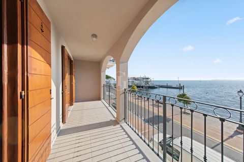 This beautiful three-room lakefront apartment offers a perfect combination of comfort and scenic beauty. Featuring a cozy design and fully furnished, the apartment is distinguished by the following details: Two bedrooms, one double and one twin, idea...