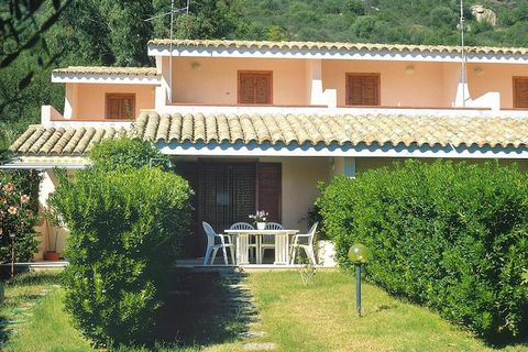 Appartements très bien entretenus dans des maisons individuelles et mitoyennes à un ou deux étages dans le sud-est de la Sardaigne sur la populaire Costa Rei, longue d'environ 10 km. La Sardaigne n'est pas appelée la 