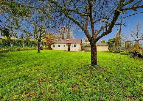 Votre future maison de campagne dont l'intérieur est a agencé par vous même. Alain MERCIER vous souhaite la Bienvenue dans cette magnifique maison de 3 pièces, nichée dans le charmant village de Sainte-Scolasse-sur-Sarthe 61170 en Normandie. Avec ses...