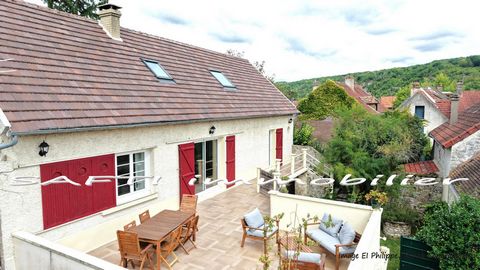 Maison de grand confort sur 3 niveaux, 4 suites parentales, terrasse, stationnements et jardin,
