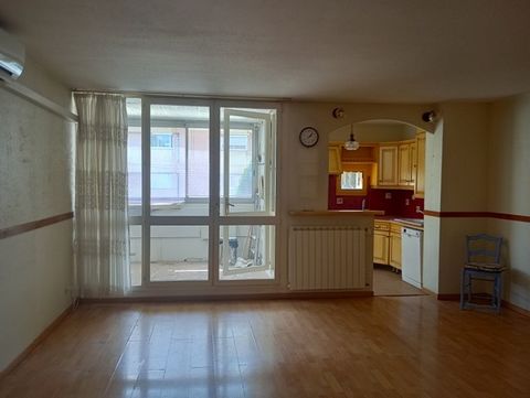 Coeur Plan de Cuques T3 / 75 m&#178; / Balcon / Garage ferm&#233;