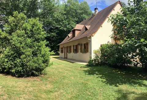 Magnifique maison périgourdine avec sa grande parcelle de bois et étang
