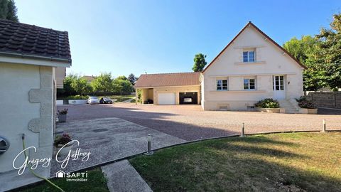 PISCINE + 2 DOUBLES GARAGES + ATELIER