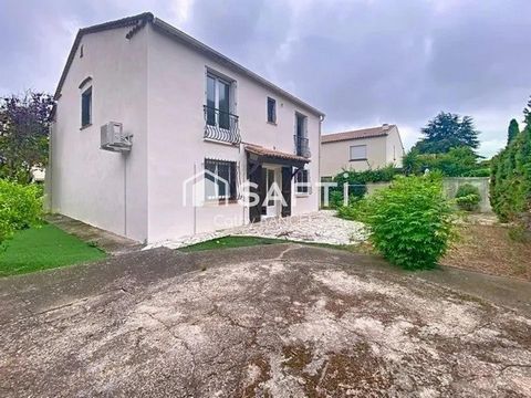 Maison 4 faces d'env 160 m² aux Peintres