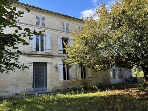 Élégante Maison Bourgeoise à Rénover