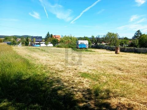 Dieses Wohngrundstück in Blankenburg bietet Ihnen die perfekte Kombination aus Idylle, Privatsphäre und Lebensqualität. Mit einer Grundstücksfläche von 1240 m² und einem herrlichen Panoramablick können Sie hier Ihre Träume von einem Eigenheim wahr we...