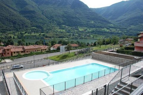 Price: from €165,000 2-bedroom apartments Prestigious development in the process of being completed, situated near the village of Ranzanico on Lake Endine. A splendid Lake and Alps view from this new complex built with high quality materials and feat...