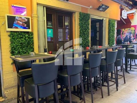 Vieux Nice: hervorragende Lage für dieses 65 m² große Restaurant mit einer schönen 11 m² großen Terrasse in einer Eckstraße in einer belebten Einkaufsstraße in der Nähe der Strände und des Place Rossetti. Kapazität von 31 Abdeckungen im Innenbereich ...