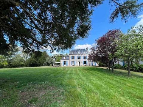 Rare opportunity, for sale castle on an area of approximately 100 hectares in the Sarthe, in the triangle Tours 60 km, Le Mans 45 km, Vendômes at approximately 40 km, therefore 1H30 from Paris. The castle is in the middle of its land without any nuis...
