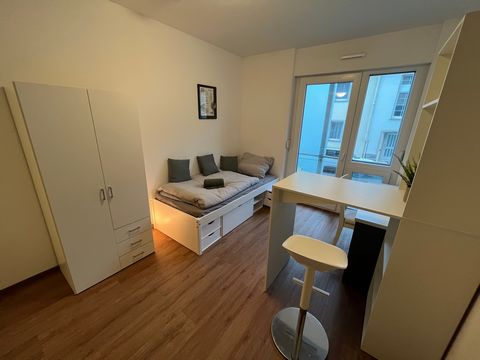 Welcome - it’s great to meet you! Hoffmanns Appartement is the best way for you to arrive and live in the city of Trier, close to Luxemburg without any sorrow of concerning furnishing. The new complex has a central wood pellet heating, which serves a...