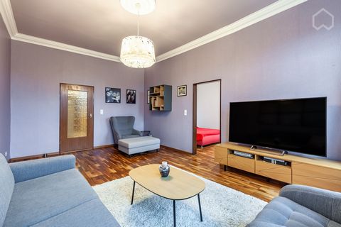 You will be close to everything when you stay at this centrally-located place. The apartment is right next to the metro station and 10 min walk to the old town. All rooms are spacious with a lot of light and a view on the castle. The apartment is ful...