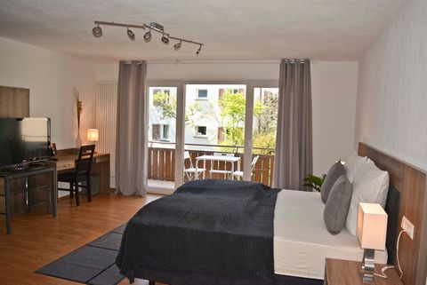 Your flat is located in the traffic-calmed Silcherstraße in 71332 Waiblingen. It on the 1st floor of an apartment building with a total of 6 apartments. The The apartment building has pleasant neighbours. Condition Your flat was extensively renovated...