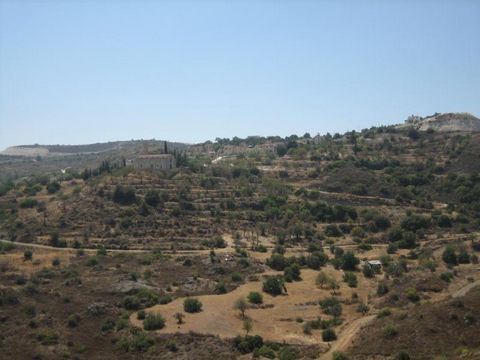 Land for sale in Vavla village, Larnaca. Planning zone: Δ1 farming zone Density: 50% Coverage: 50% Height: 8.3m Floors: 2 Geographically, Vavla is located quite centrally, east of Larnaca , northeast of Lemesos and southeast of Nicosia at an altitude...