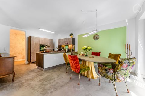 The brand-new 3.5 room apartment with 2 bathrooms and a terrace on the second floor (1. Obergeschoss) is ready for immediate occupancy and is fully furnished and equipped. Simply perfect for delegates, long-term business relocations, doctors or every...