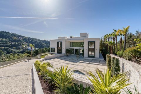 Unbelievable newly built modern villa located in La Zagaleta, the most exclusive gated community in Europe with 24-hour security.The property resides a 5-minute drive from the south gate, a stone’s throw away from the equestrian center and a two-minu...