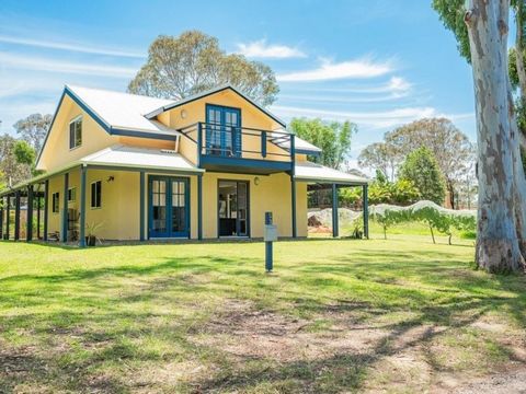 Home on a flat block with established yard and short stroll to Sandy Beach. Ground floor has open plan living/dining, two spacious bedrooms, modern kitchen and bathroom, high timber slatted ceiling. Top floor is large space ( Third bedroom ) which ca...