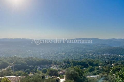Benefiting from an exceptional 180o panoramic view, from the village of Cabris, via the Bay of Cannes and the Esterel Massif, very rare opportunity for this magnificent achievement of contemporary inspiration (under construction) which will be struct...