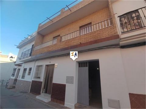 This 4 bedroom Townhouse with a Garage, Patio, Terrace and many storage rooms is situated in the charming unspoilt white village of Velez de Benaudalla, close to the Costa Tropical, in the province of Granada in Andalucia, Spain. You enter the proper...