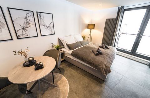 Welcome to my charming furnished apartment on the Bremen Schlachte! This stylish and premium renovated 1-room apartment offers you an elevated stay. The fully equipped kitchen invites you to cook your favorite meals, while the modern bathroom ensures...