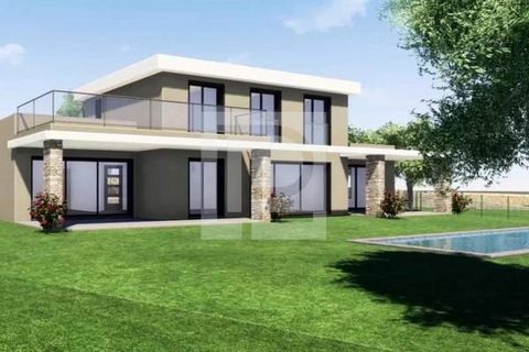 Superb contemporary villa under construction with an RT 2012 surface area of ??231.48 m² on a flat plot of 2000m² with swimming pool. The project benefits from a huge reception room of 90m², dining room and equipped kitchen, a master bedroom on one l...