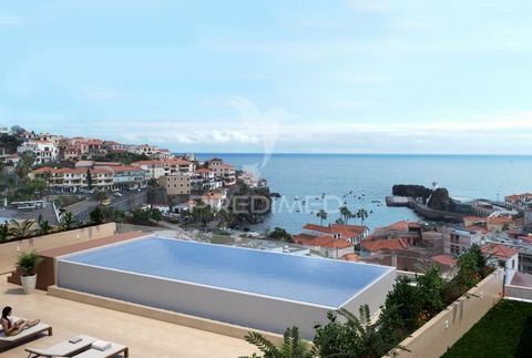 APARTMENTS FOR SALE UNDER CONSTRUCTION TYPOLOGY T1, T2, AND T3 IN VILA DE CAMARA DE LOBOS MADEIRA A few minutes walk from the center of Câmara de Lobos, in a privileged location, is the new Elite Bay building, a luxury development with modern finishe...