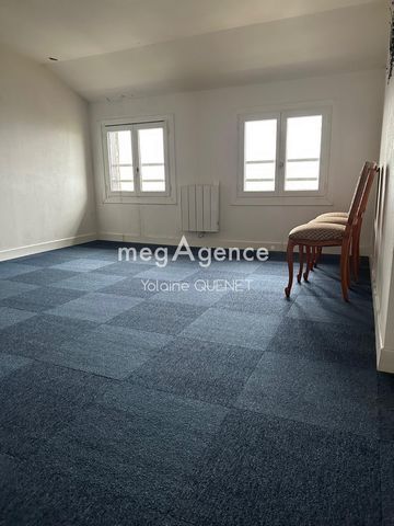 Appartement 67 m2, situé au 3eme étage comprenant 1 entrée avec placard,1 salle à manger,1 cuisine,1salle de bain, 1 wc ,2 chambres Sans moyen de chauffage Les informations sur les risques auxquels ce bien est exposé sont disponibles sur le site Géor...