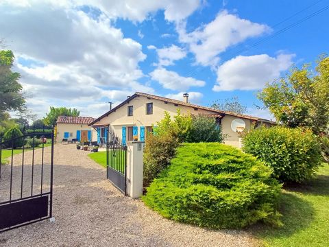 Entered by electric gates this lovely 4 bedroom Charentaise stone house, with all rooms on one level, has an independent one bedroom guest cottage (possible gite business - subject to necessary permissions), a large double garage and a beautiful matu...