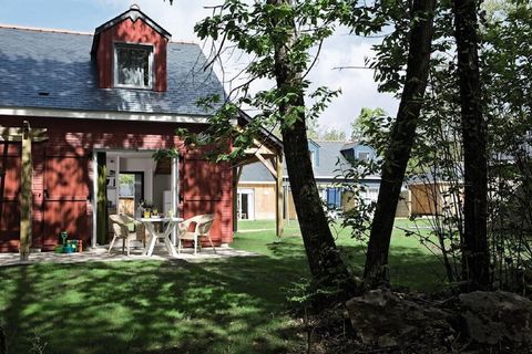 Este dúplex se encuentra en la residencia Le Domaine du Golf. Se encuentra a 5,5 km. del centro de la ciudad medieval y pintoresca de Saumur ya menos de 500 m del campo de golf de Saumur. El dúplex tiene una sala de estar en la planta baja con 2 pers...