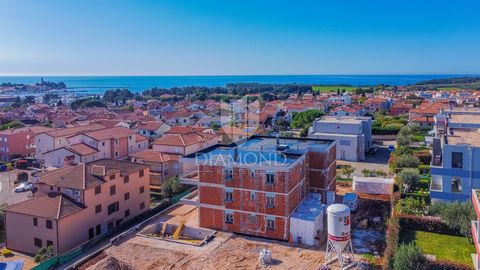 Location: Istarska županija, Novigrad, Novigrad. Opportunity! Istria, Novigrad This modern apartment with a sea view is located in a great location, only 750 meters from the sea and the center of Novigrad! The apartment is located on the 2nd floor of...