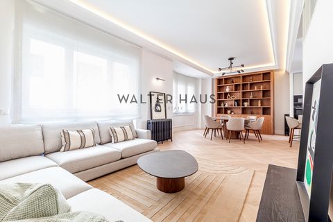 Walter Haus presenta esta vivienda excepcional y a estrenar, situada en una finca clásica protegida ubicada en una de las zonas más distinguidas de Madrid, en Almagro en el prestigioso 