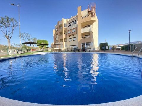 *Penthouse with a 50m. roof top solarium and great views from this 2 bedroom third floor apartment, located in La Tercia , private urbanisation, with amazing communal areas, great pools and gardens. The resort is looking fantastic, super clean and ti...