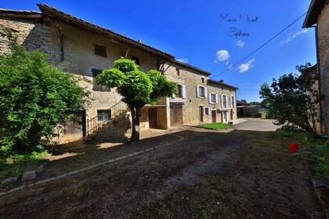 AU COEUR DES VIGNES dans un cadre Idyllique découvrez cette Magnifique Maison en Pierres de plus de 170m2 ! CHARME Assuré ! POTENTIEL ENORME Idéal Gites, Chambres d'hôtes... 2 habitations existantes (170m2 et 60m2 pour la deuxième à rénover) avec dép...