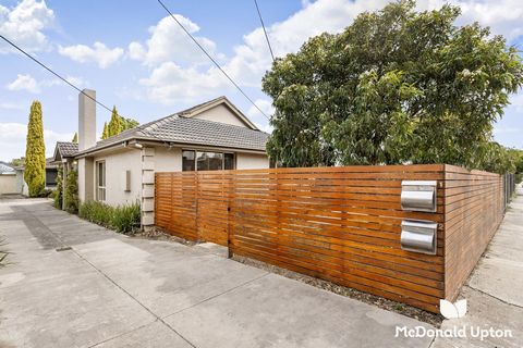 The easiest of strolls to local shops and eateries, acclaimed schools, and the scenic Maribyrnong River Trail, this first-rate residence delivers a quiet lifestyle of light-filled ease and comfort with dimensions perfect for family life. Benefiting f...