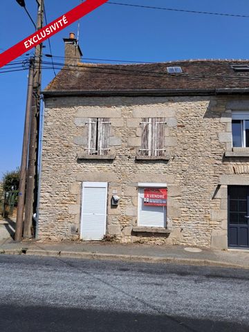 MAISON DE BOURG A RENOVER ENTIEREMENT AVEC DEUXIEME BATISSE A SAINT PATERNE 72308 PROCHE ALENCON